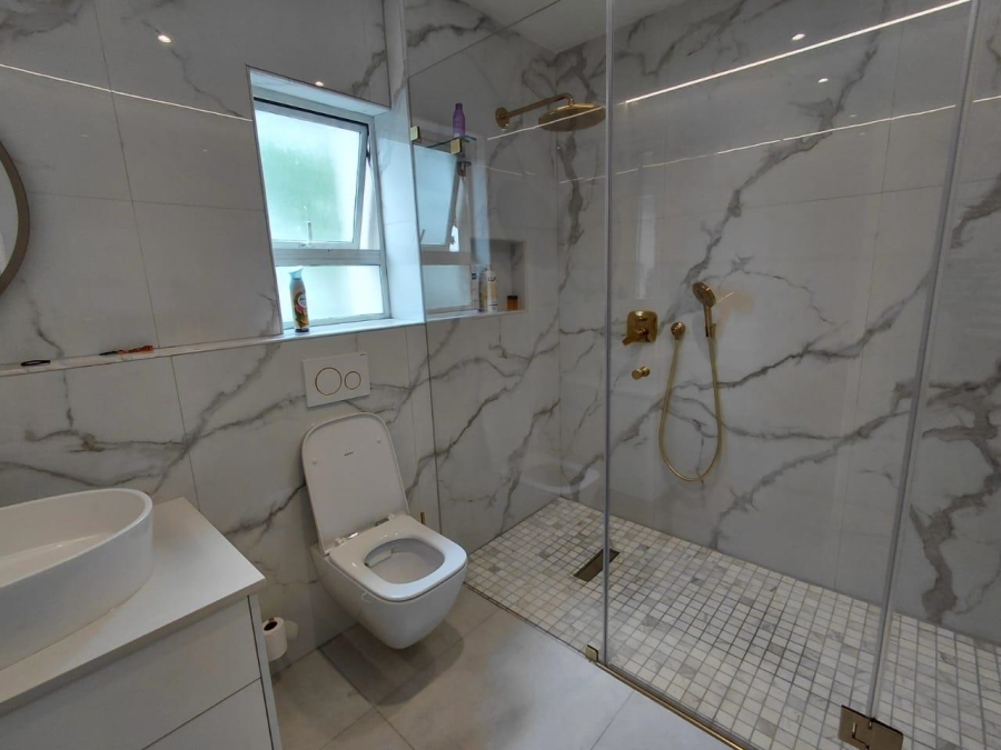 3 Bedroom Property for Sale in Broadacres Gauteng