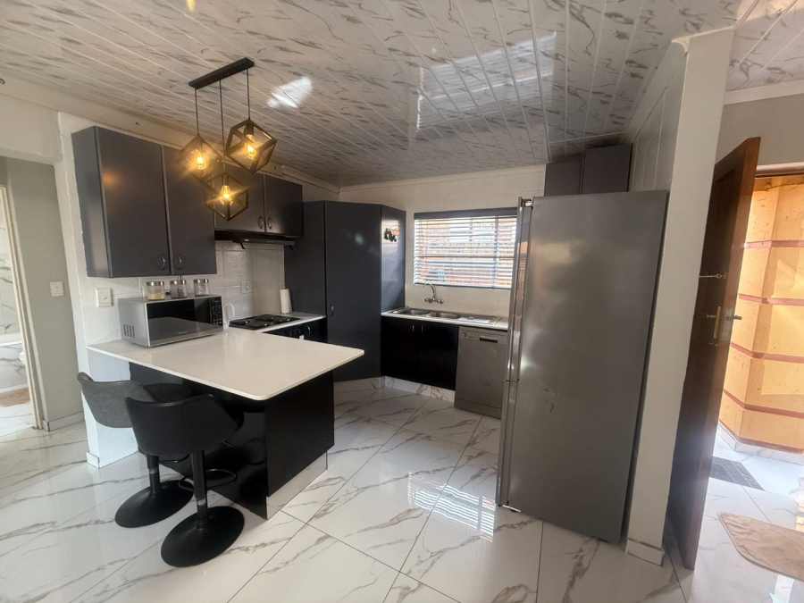 3 Bedroom Property for Sale in Glen Marais Gauteng