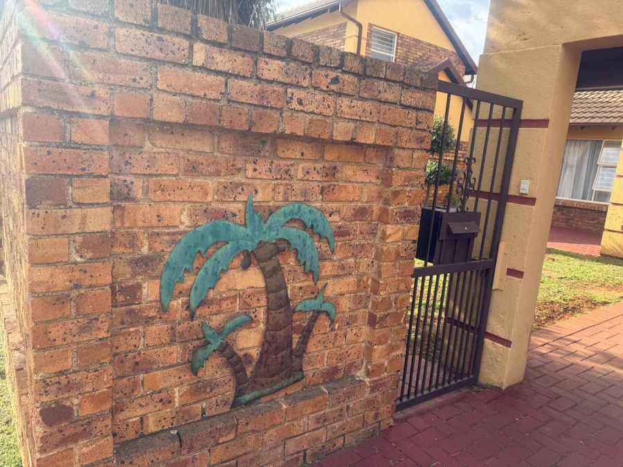 3 Bedroom Property for Sale in Glen Marais Gauteng
