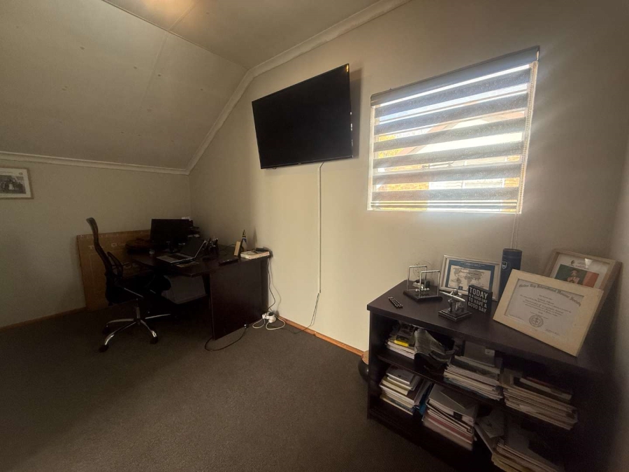 3 Bedroom Property for Sale in Glen Marais Gauteng
