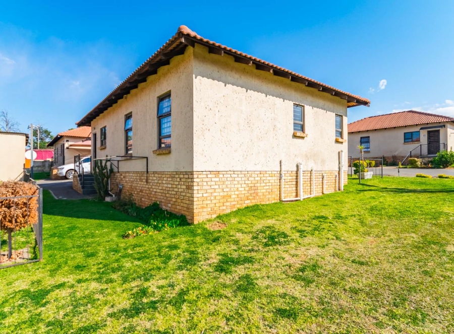 3 Bedroom Property for Sale in Groblerpark Gauteng
