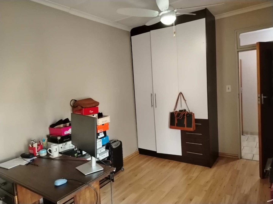 4 Bedroom Property for Sale in Verwoerdpark Gauteng