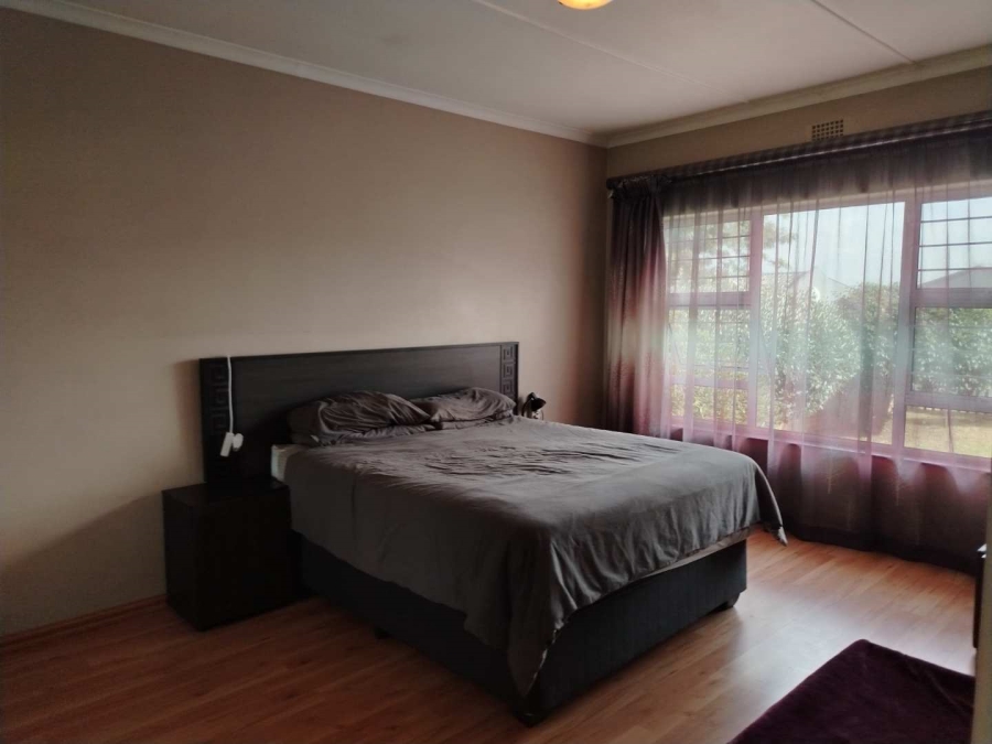 4 Bedroom Property for Sale in Verwoerdpark Gauteng