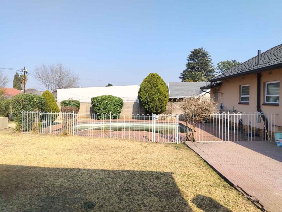 4 Bedroom Property for Sale in Verwoerdpark Gauteng
