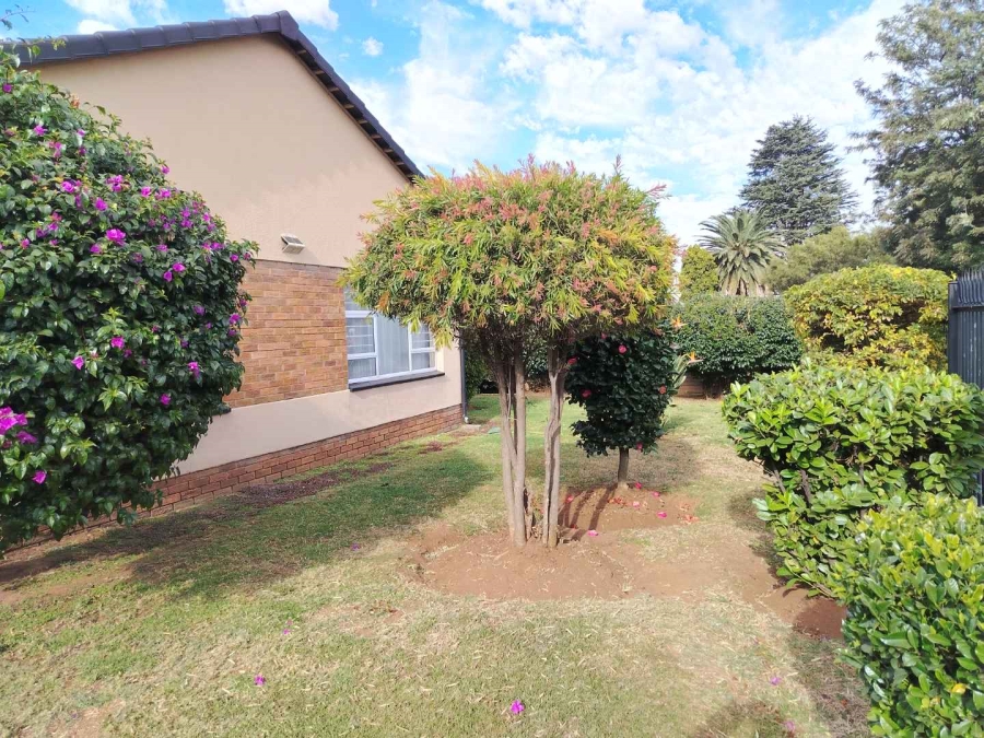 4 Bedroom Property for Sale in Verwoerdpark Gauteng