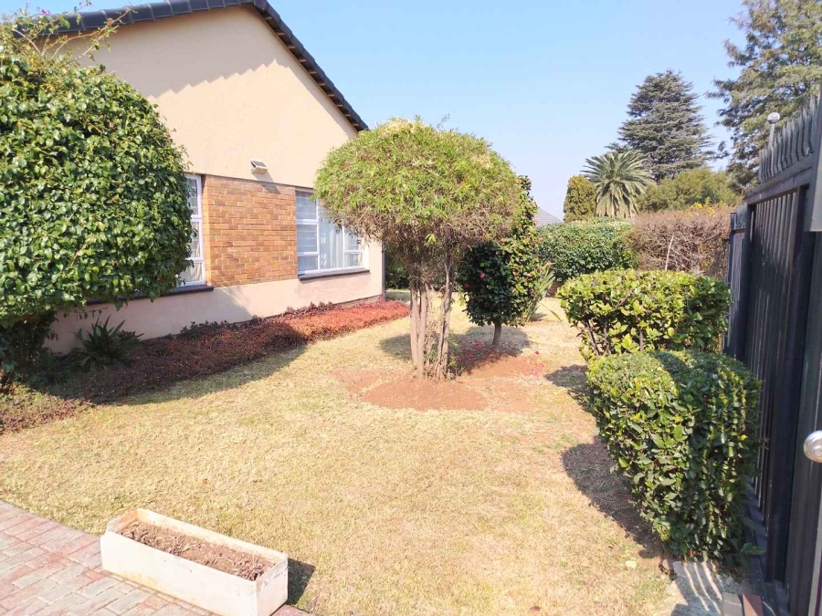 4 Bedroom Property for Sale in Verwoerdpark Gauteng