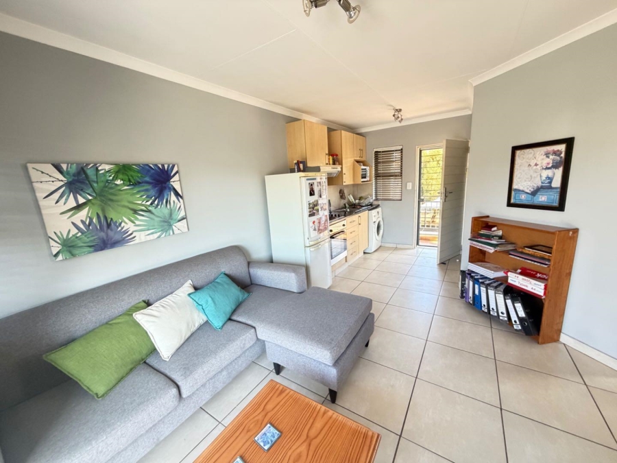 2 Bedroom Property for Sale in Lakefield Gauteng