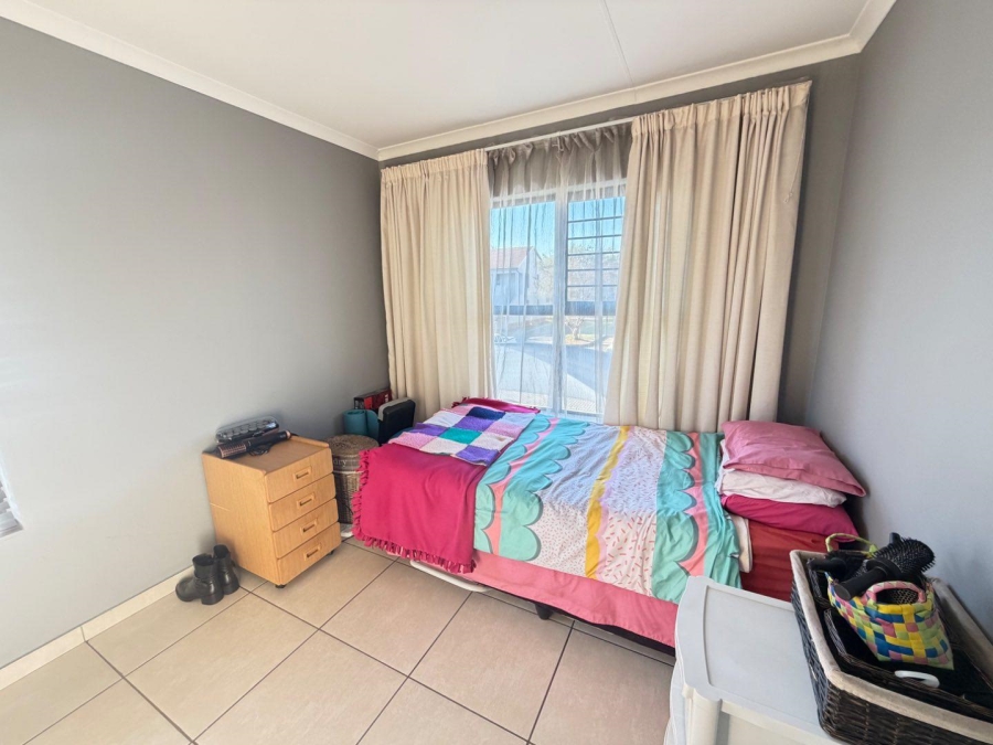 2 Bedroom Property for Sale in Lakefield Gauteng