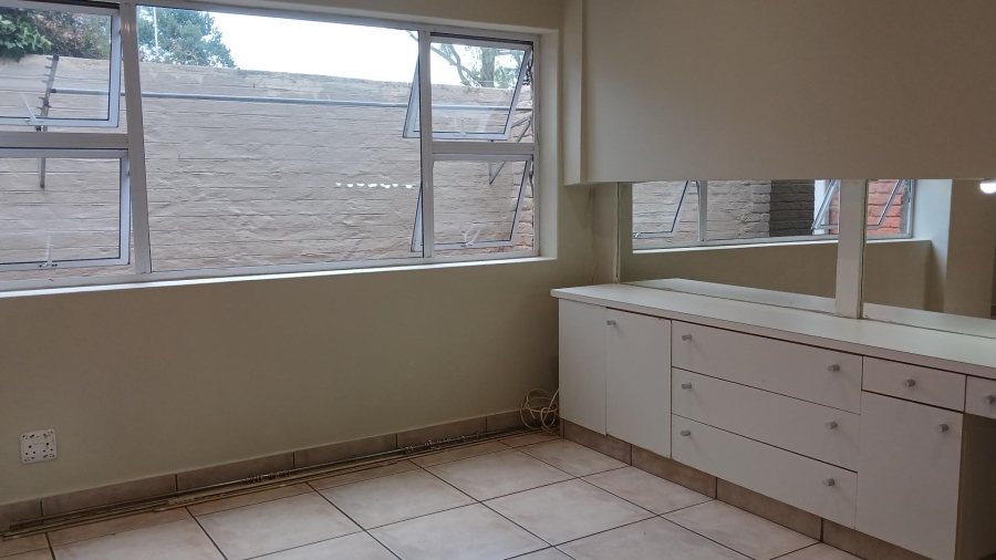 To Let 0 Bedroom Property for Rent in Blairgowrie Gauteng