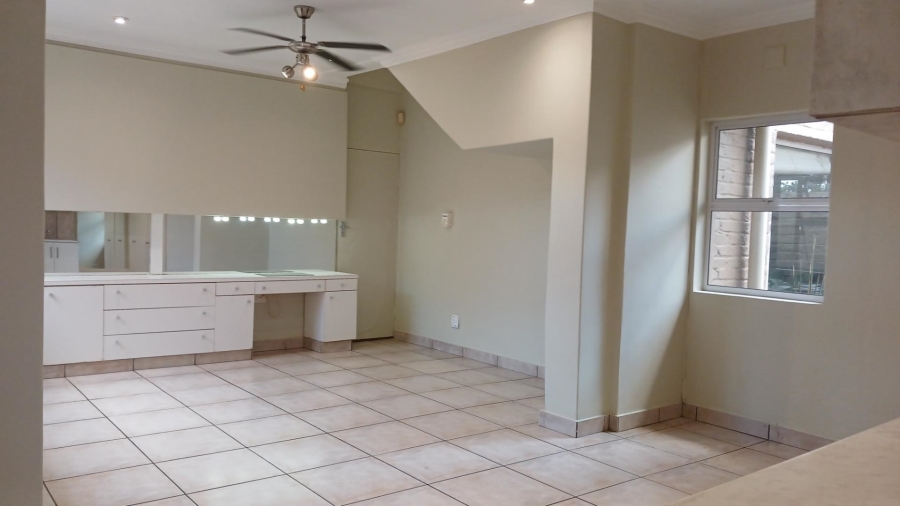 To Let 0 Bedroom Property for Rent in Blairgowrie Gauteng
