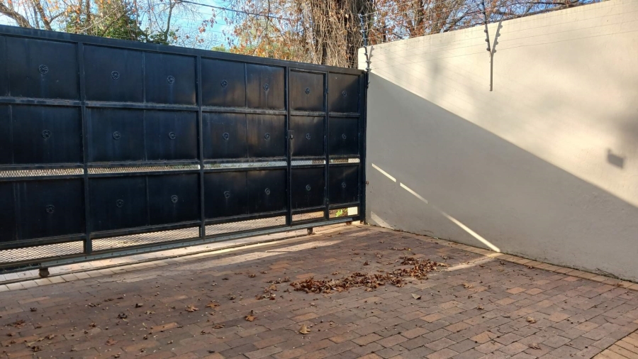 To Let 0 Bedroom Property for Rent in Blairgowrie Gauteng