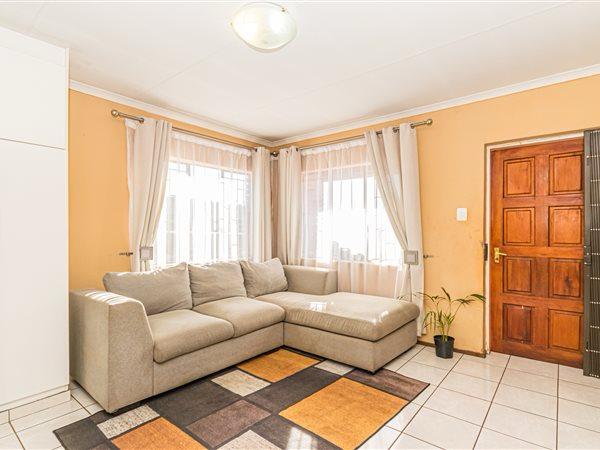 3 Bedroom Property for Sale in Protea Glen Gauteng