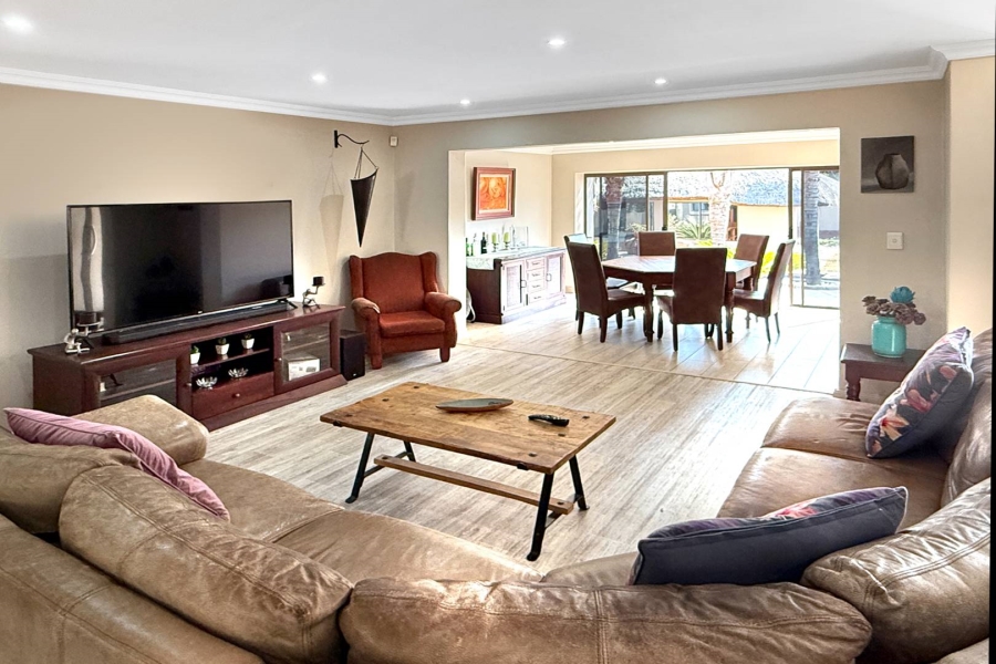To Let 4 Bedroom Property for Rent in Fourways Gauteng