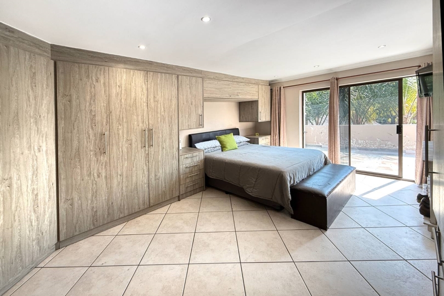 To Let 4 Bedroom Property for Rent in Fourways Gauteng