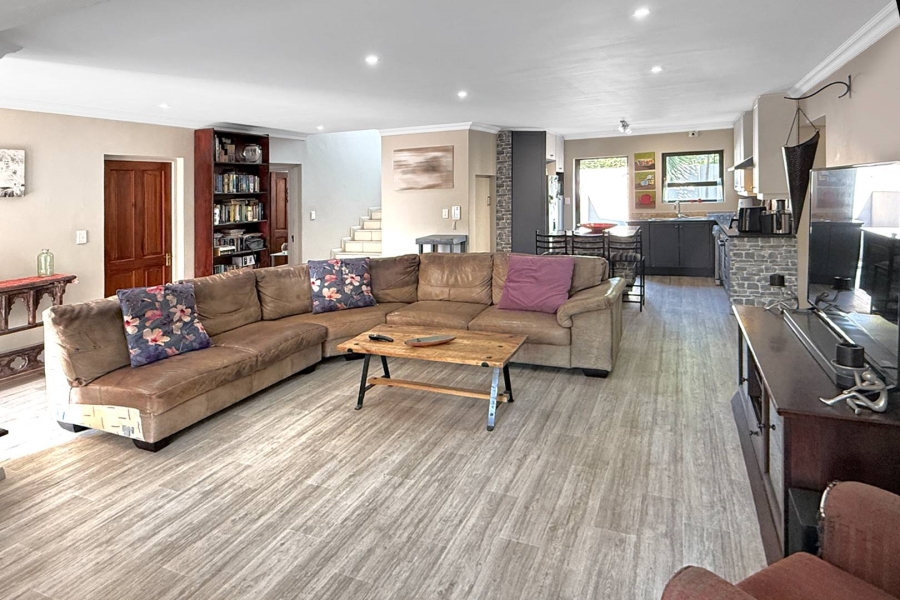 To Let 4 Bedroom Property for Rent in Fourways Gauteng