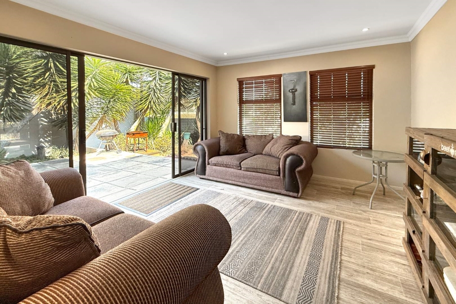 To Let 4 Bedroom Property for Rent in Fourways Gauteng