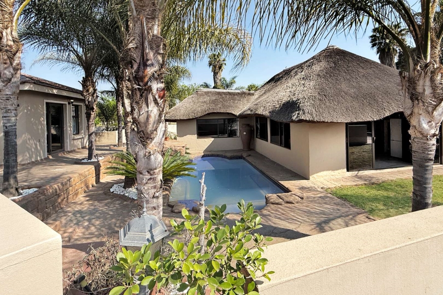To Let 4 Bedroom Property for Rent in Fourways Gauteng