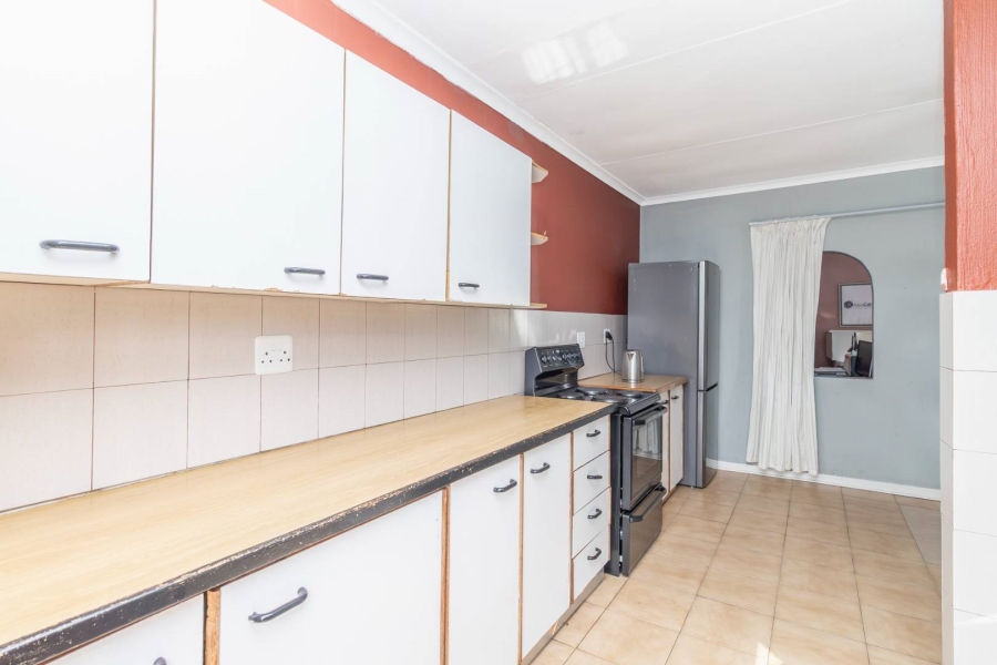 6 Bedroom Property for Sale in Bloubosrand Gauteng