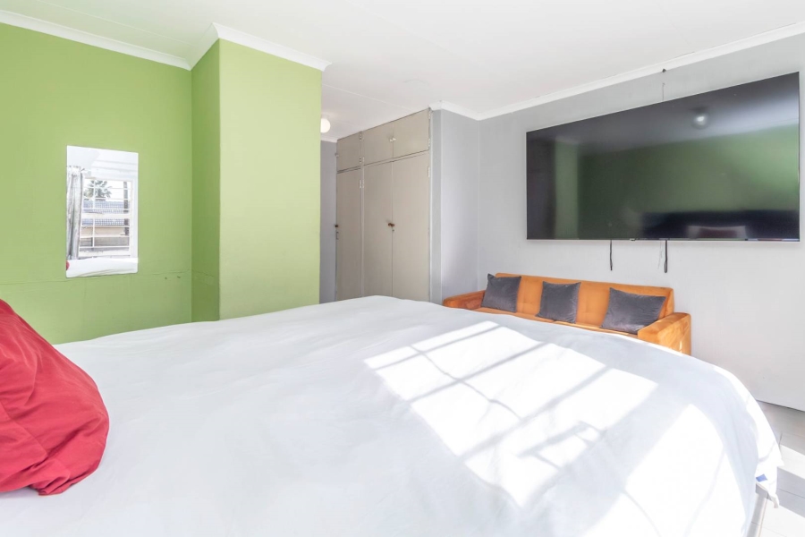 6 Bedroom Property for Sale in Bloubosrand Gauteng