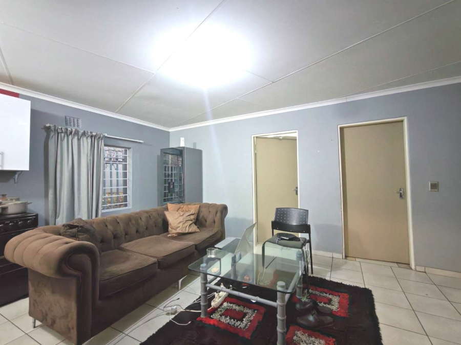 6 Bedroom Property for Sale in Bloubosrand Gauteng