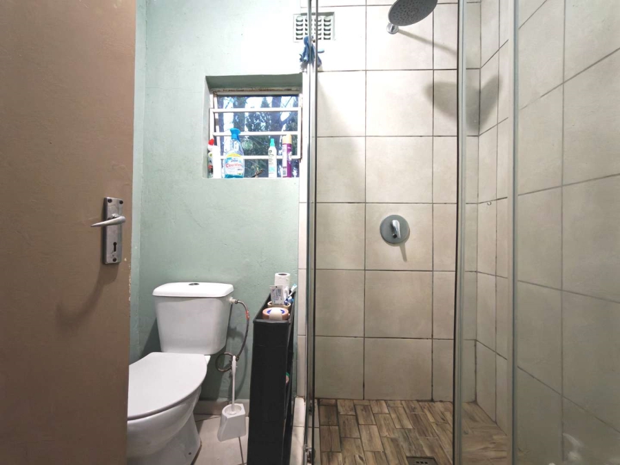 6 Bedroom Property for Sale in Bloubosrand Gauteng