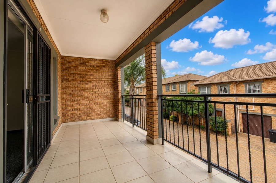 3 Bedroom Property for Sale in Wilgeheuwel Gauteng