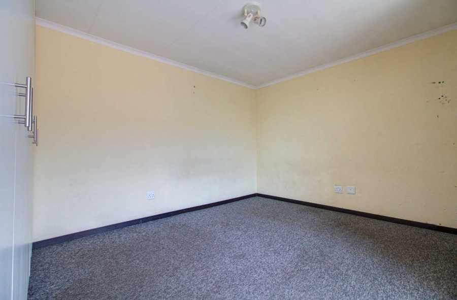 3 Bedroom Property for Sale in Wilgeheuwel Gauteng