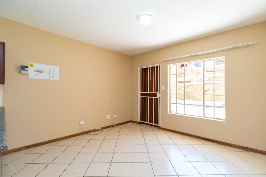 2 Bedroom Property for Sale in Honeypark Gauteng