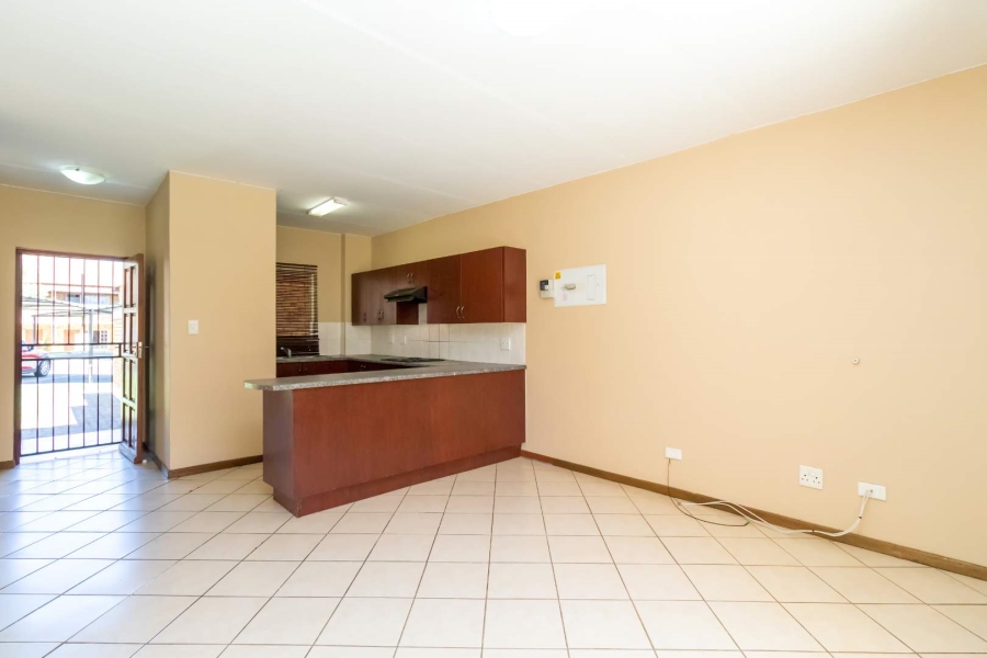2 Bedroom Property for Sale in Honeypark Gauteng