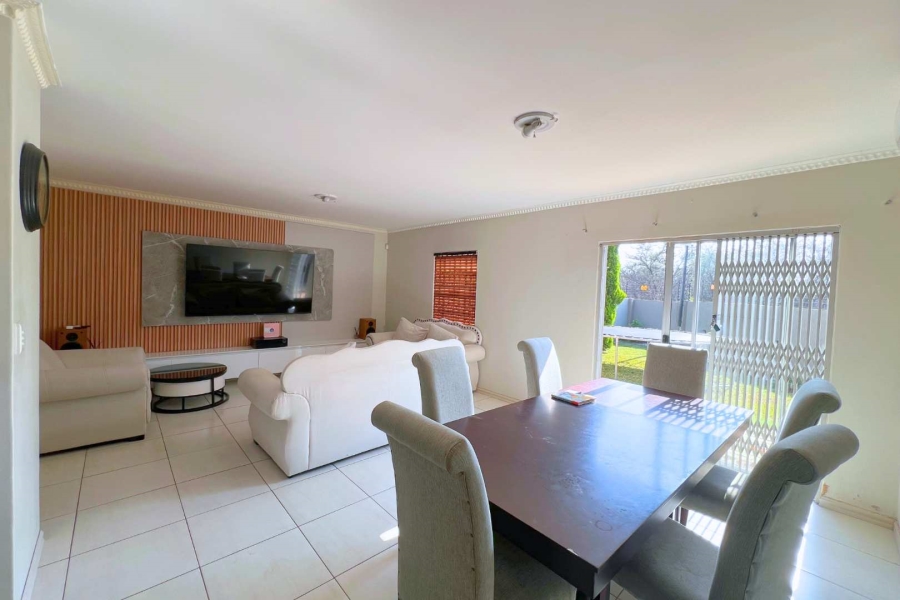 4 Bedroom Property for Sale in Annlin Gauteng