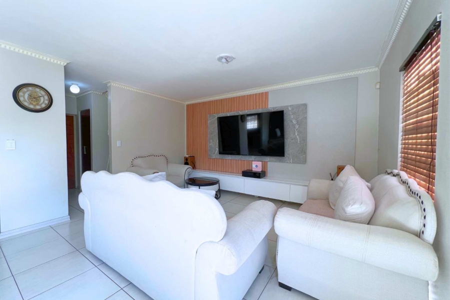 4 Bedroom Property for Sale in Annlin Gauteng