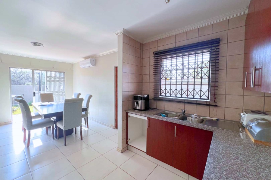 4 Bedroom Property for Sale in Annlin Gauteng