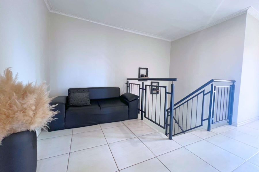 4 Bedroom Property for Sale in Annlin Gauteng