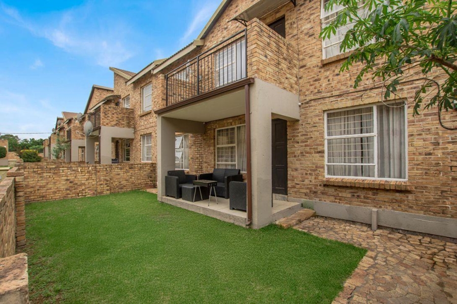 2 Bedroom Property for Sale in Honeypark Gauteng
