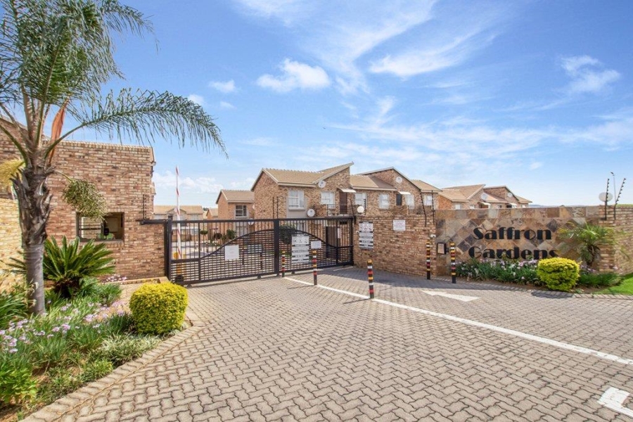 2 Bedroom Property for Sale in Honeypark Gauteng