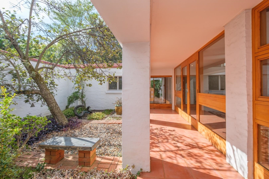 3 Bedroom Property for Sale in Waterkloof Gauteng