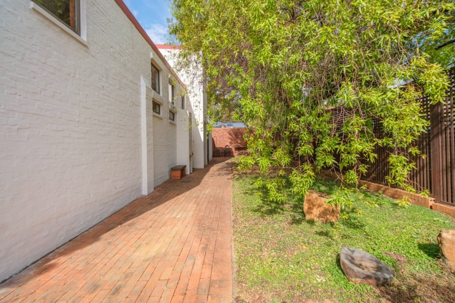 3 Bedroom Property for Sale in Waterkloof Gauteng