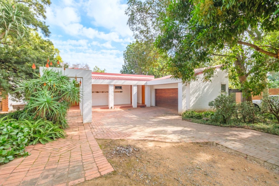 3 Bedroom Property for Sale in Waterkloof Gauteng