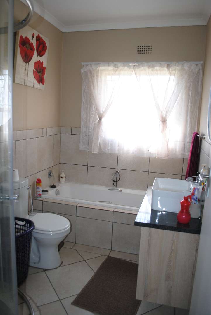 2 Bedroom Property for Sale in Riversdale Gauteng