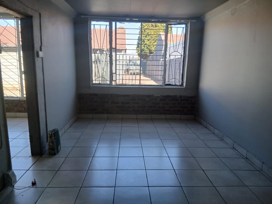 1 Bedroom Property for Sale in Mayberry Park Gauteng
