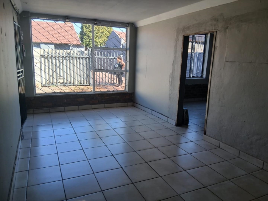 1 Bedroom Property for Sale in Mayberry Park Gauteng