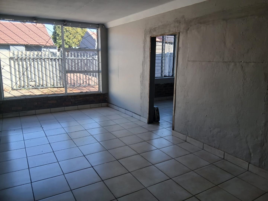 1 Bedroom Property for Sale in Mayberry Park Gauteng
