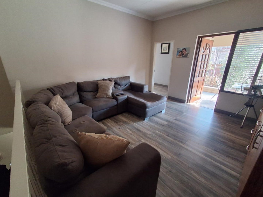 3 Bedroom Property for Sale in Glenvista Gauteng