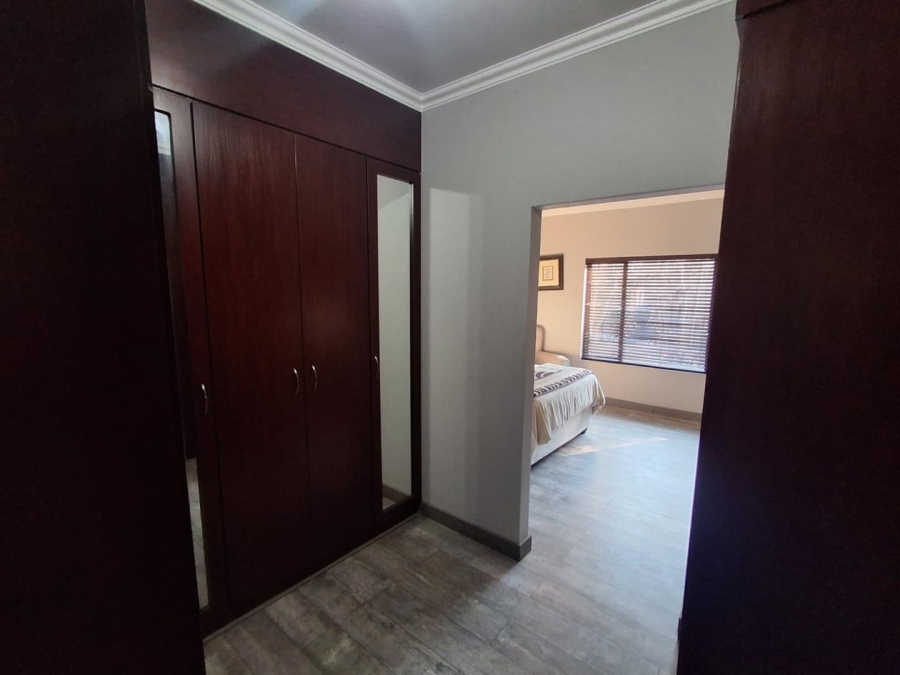 3 Bedroom Property for Sale in Glenvista Gauteng