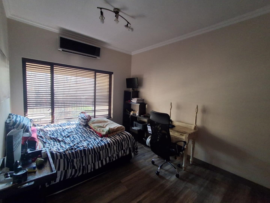 3 Bedroom Property for Sale in Glenvista Gauteng