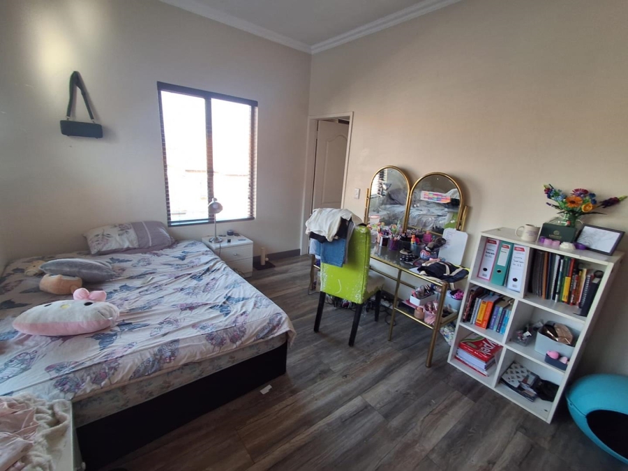 3 Bedroom Property for Sale in Glenvista Gauteng