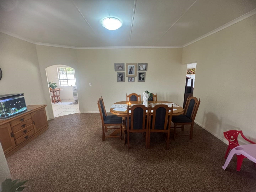 3 Bedroom Property for Sale in Brackendowns Gauteng