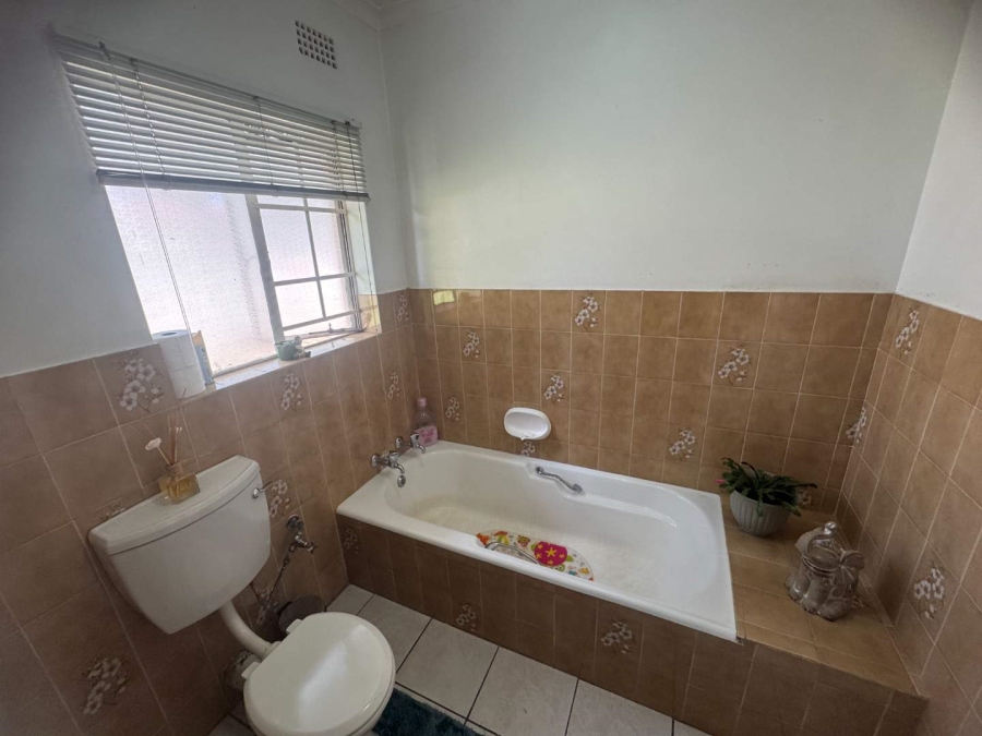 3 Bedroom Property for Sale in Brackendowns Gauteng
