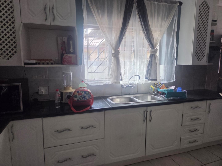 To Let 3 Bedroom Property for Rent in Doornpoort Gauteng