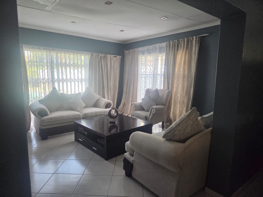 To Let 3 Bedroom Property for Rent in Doornpoort Gauteng